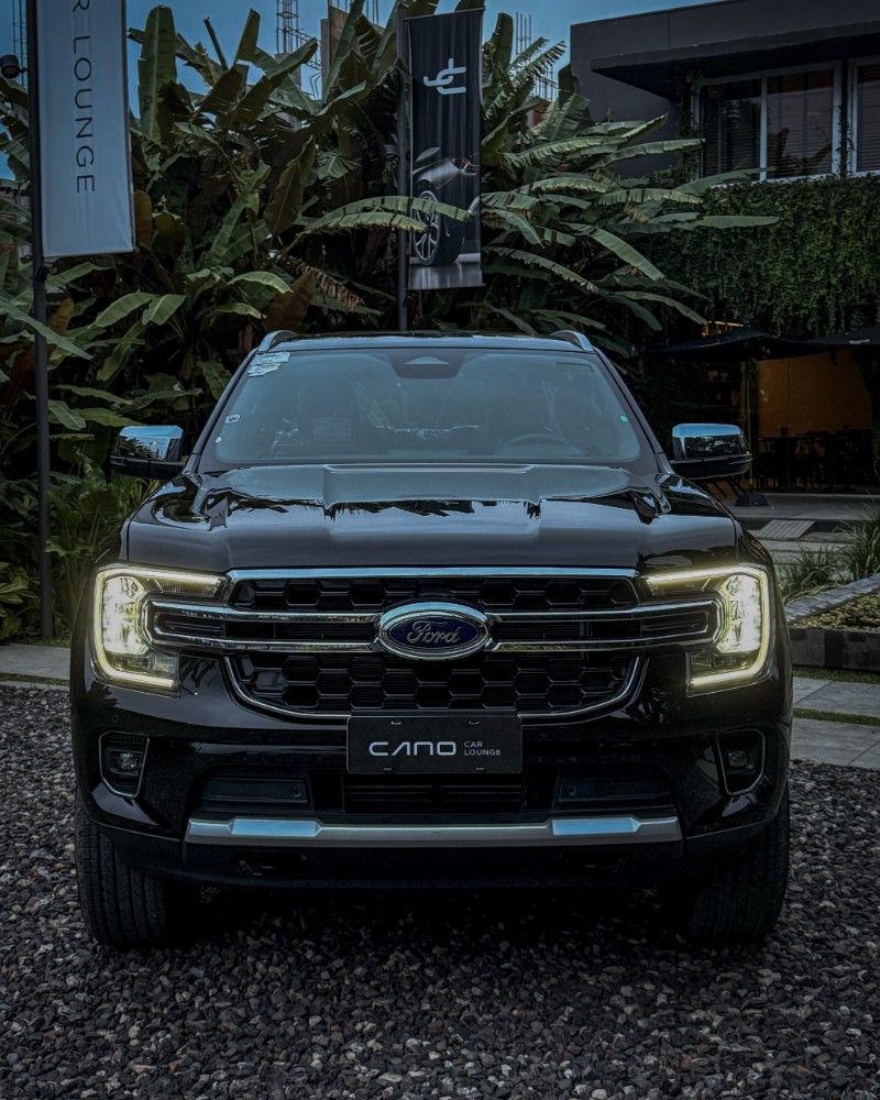 Ford EVEREST TITANIUM — foto 8